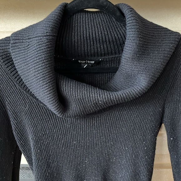 Sweater - Picture 2 of 7